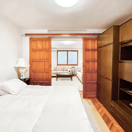 Apartment Potoklinica Deluxe Sarajevo