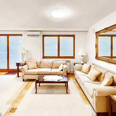 Apartment Potoklinica Deluxe